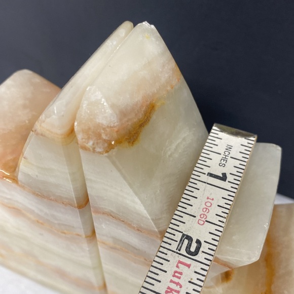 Maple Leaf Shaped Marble Bookends Set of Two - Picture 14 of 16